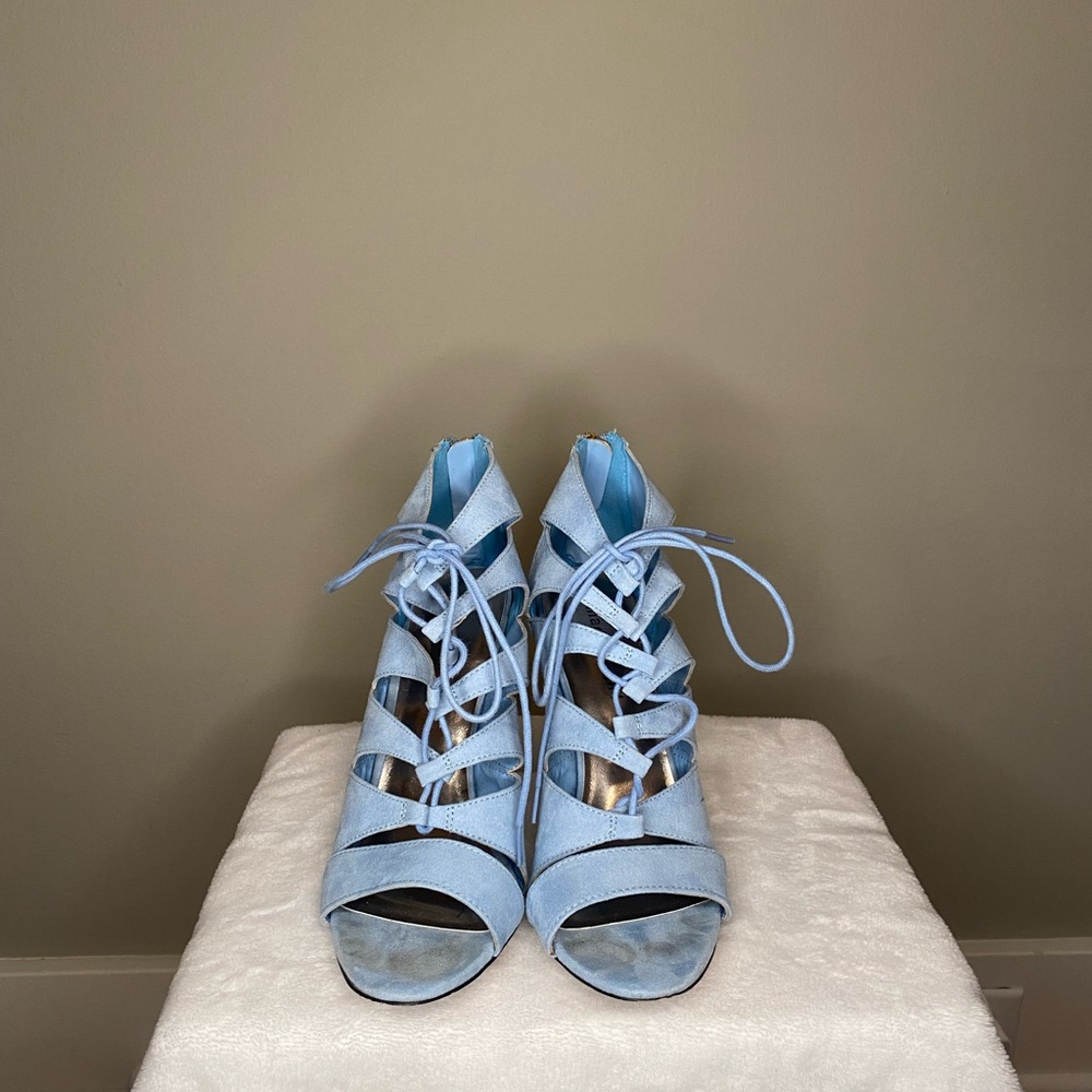 Madden girl by Steve Madden blue heels women’s 8.5